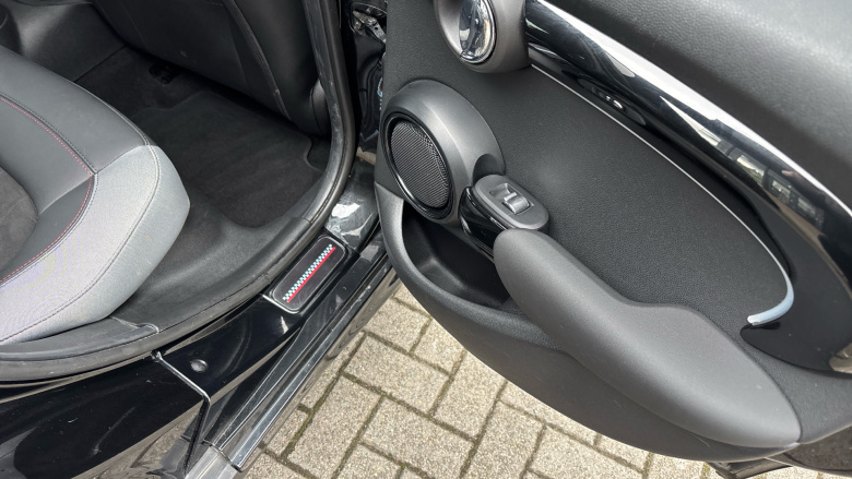 MINI Hatchback 1.5 Cooper Sport 5dr Petrol Hatchback